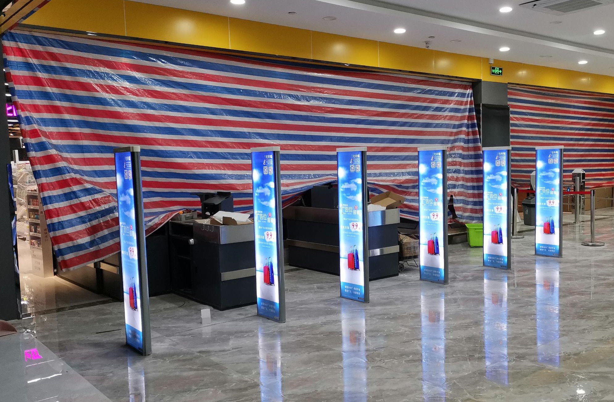 A店：番禺钟村百友汇公寓旁华祝超市安装