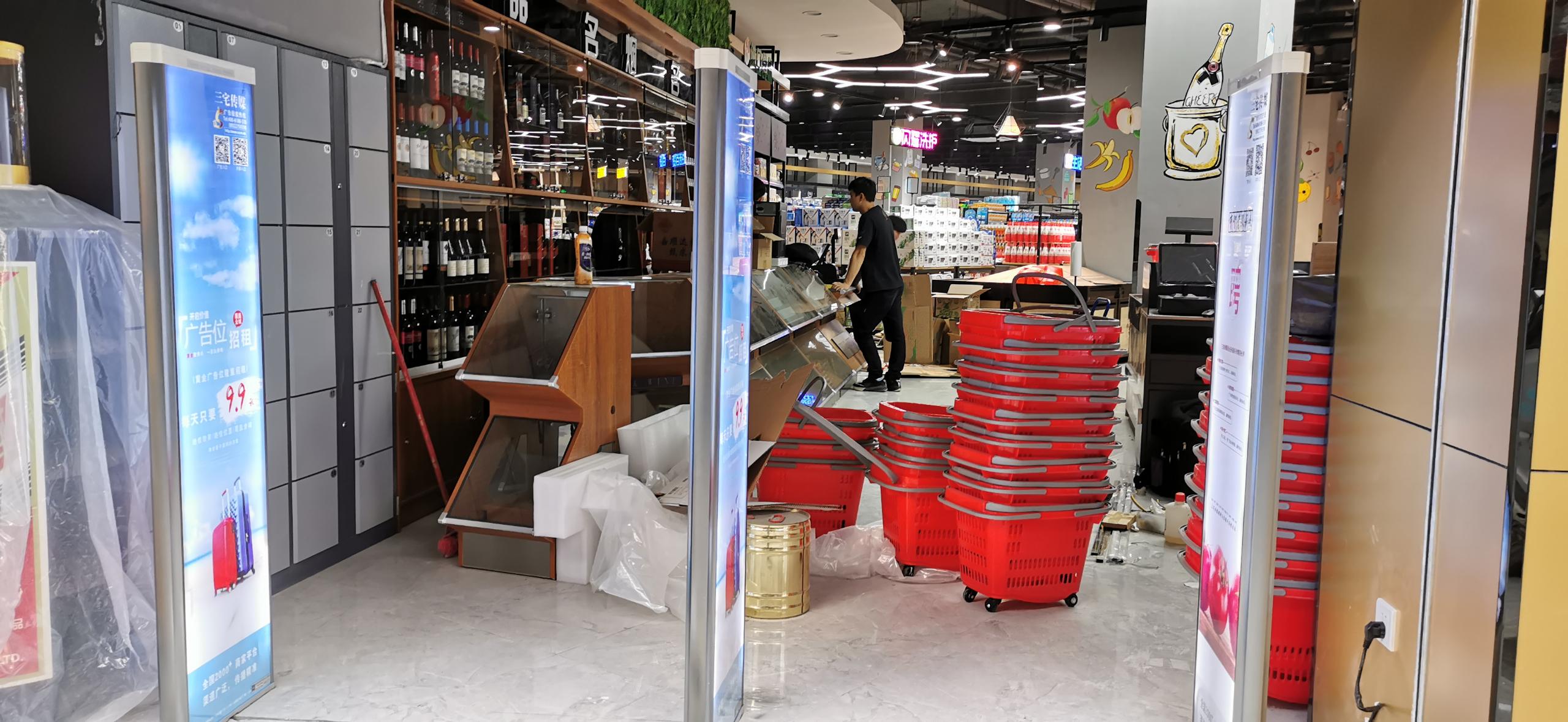 A店：广州市海珠区小洲艺术村（252、468公交站）  金瀛生活超市