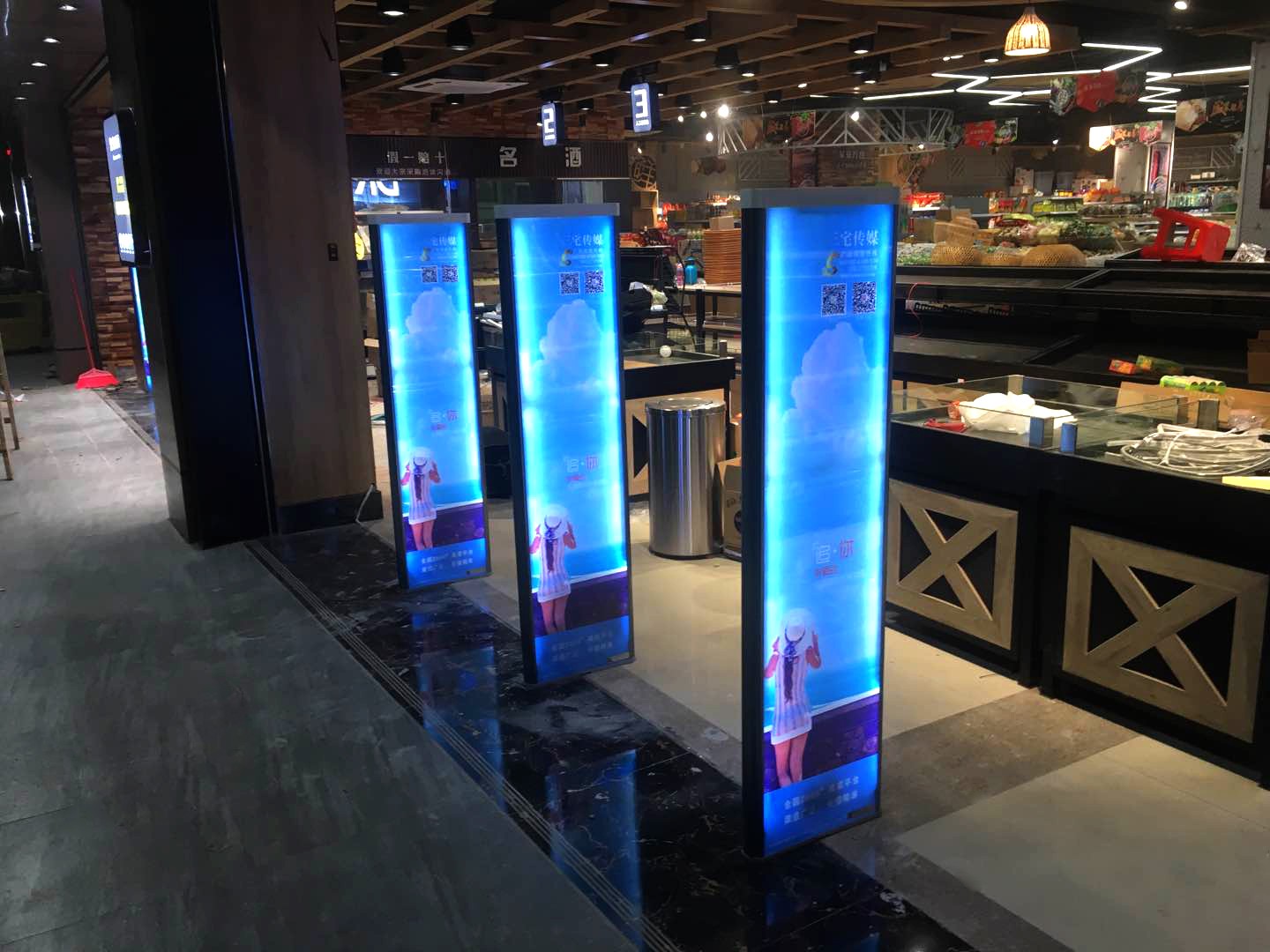 A店：惠州市龙门县西林路95号   乐万佳