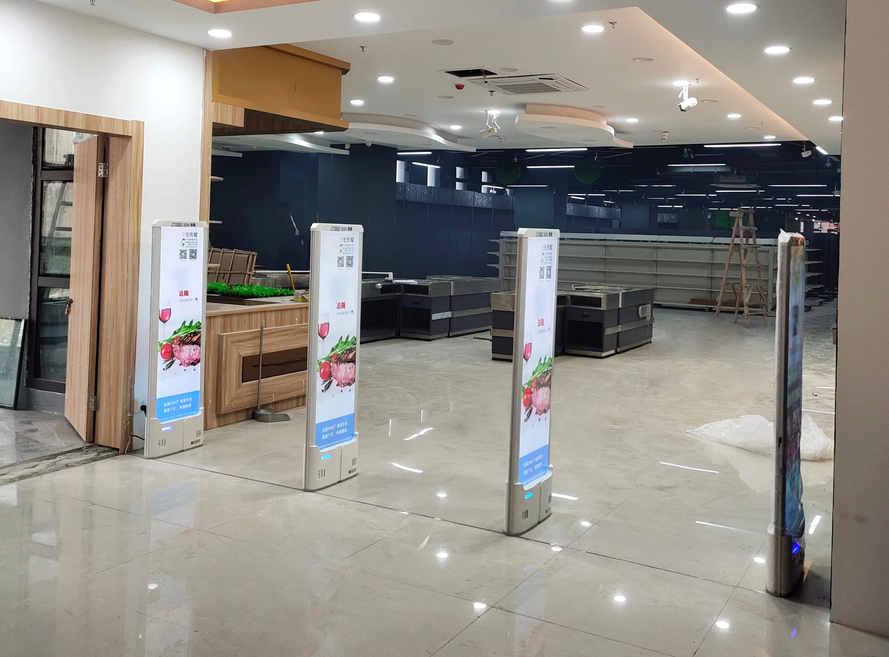 A店：清远市清城区石角镇产清产业园   好又兴超市